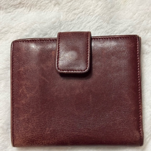 Gucci Burgundy Leather Wallet with Silver horse bit hardware - Picture 14 of 14